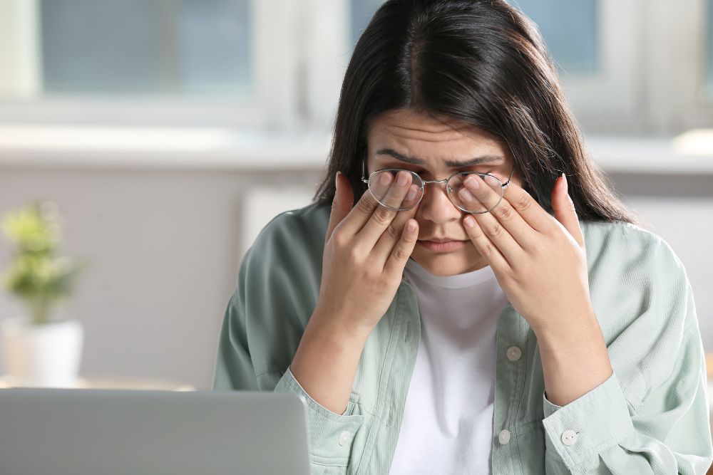 trec eye floaters serious condition